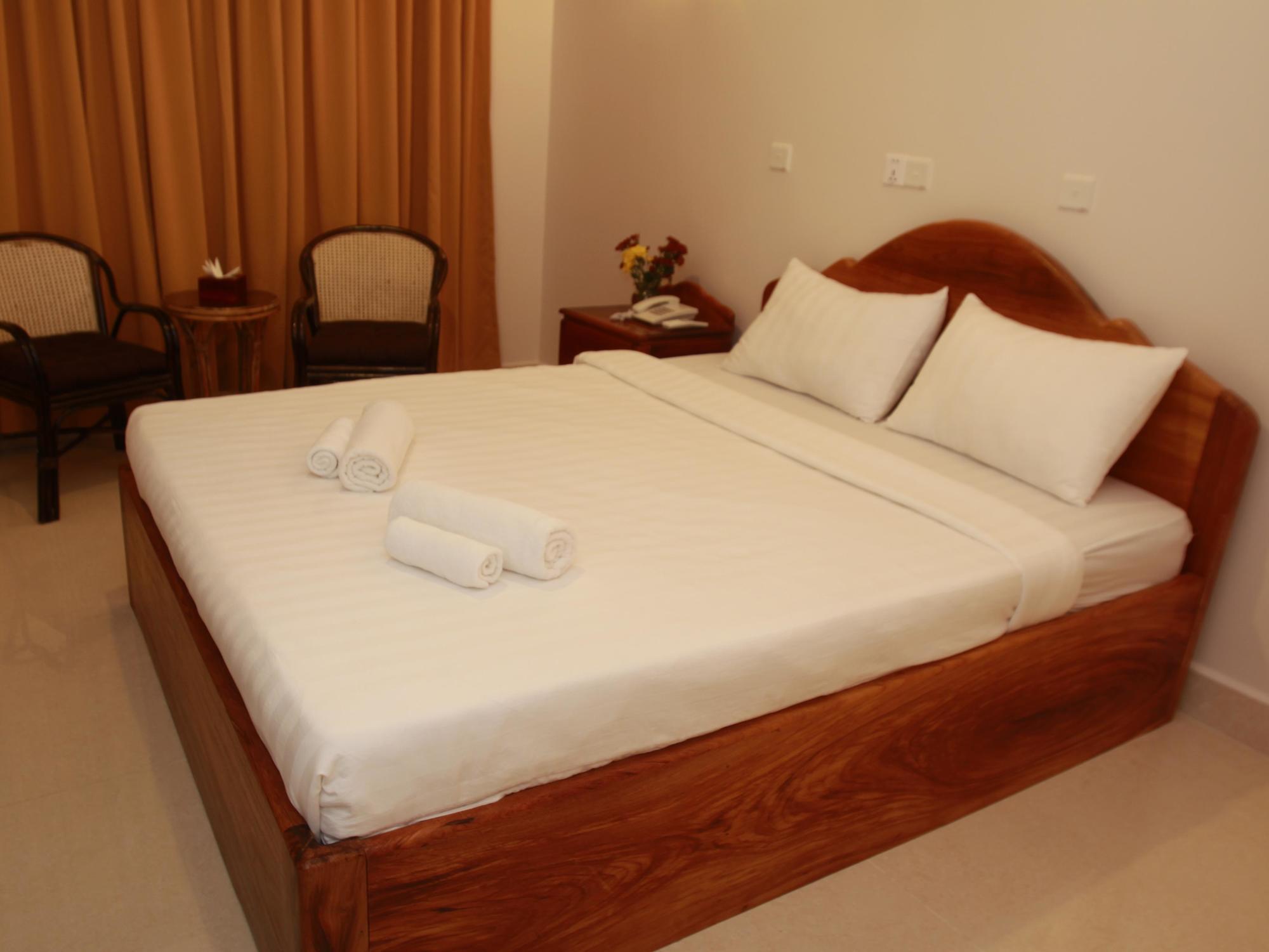 White Beach Hotel 시아누크빌 외부 사진