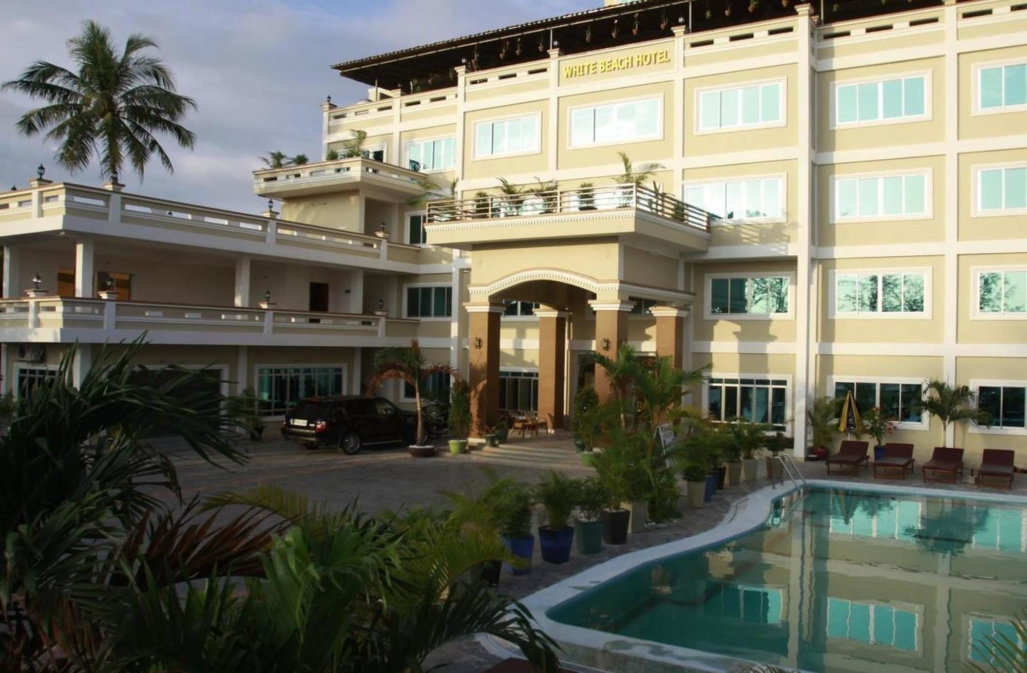White Beach Hotel 시아누크빌 외부 사진