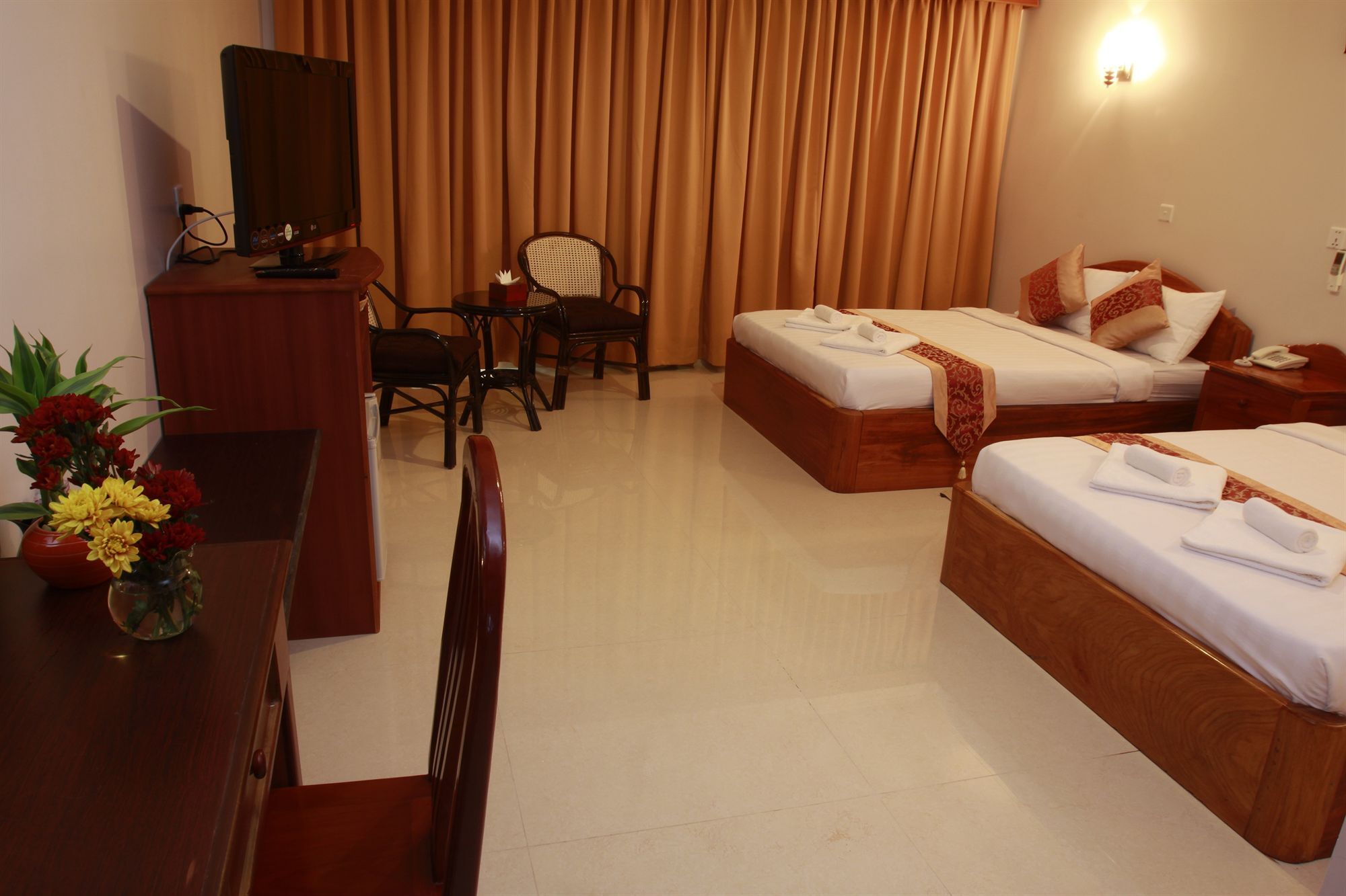 White Beach Hotel 시아누크빌 외부 사진